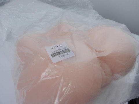 Masturbator-Vibrating Life-Sized Pussy & Ass XL - quality II Masturbator-Vibrating Life-Sized Pussy & Ass XL - quality II